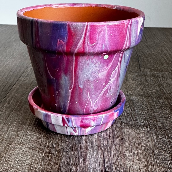 Hand painted 3.5 inch acrylic terracotta flower pot with saucer pink glitter - Picture 5 of 11